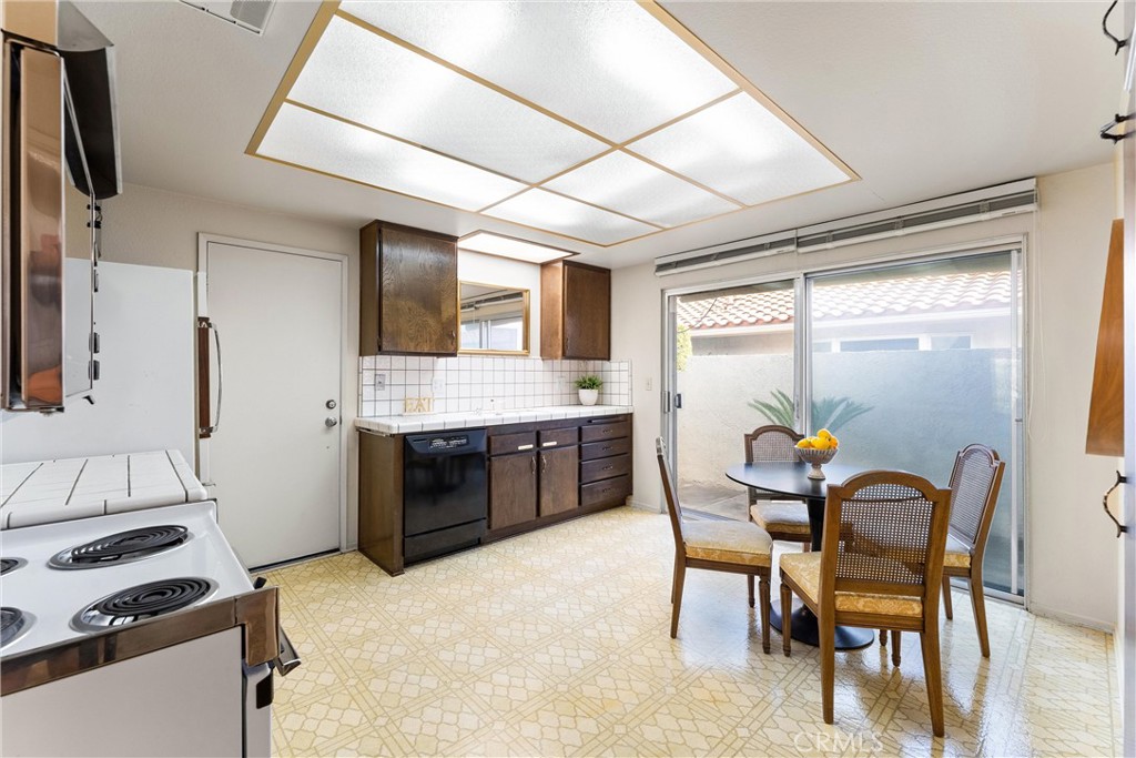 Villa Pacifica (VP) - Residential