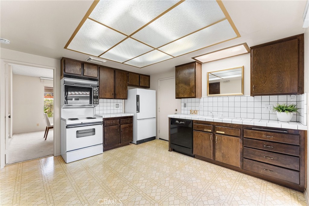 Villa Pacifica (VP) - Residential