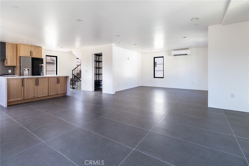 220 W Mission A