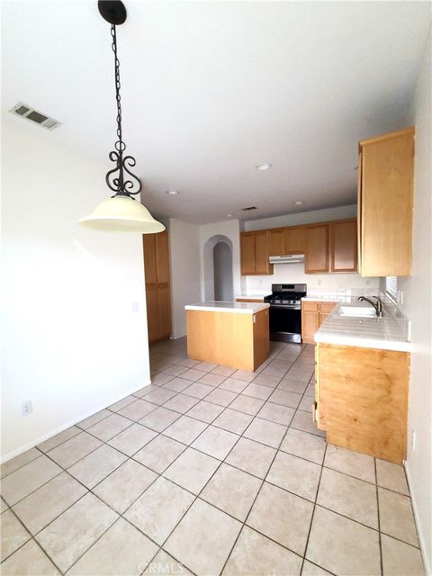 Photo of 14344 Honeyhill St, Victorville, CA 92394 (MLS # CV26059121)