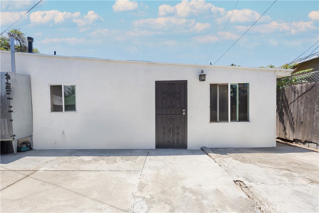 2133 E Lucien Street