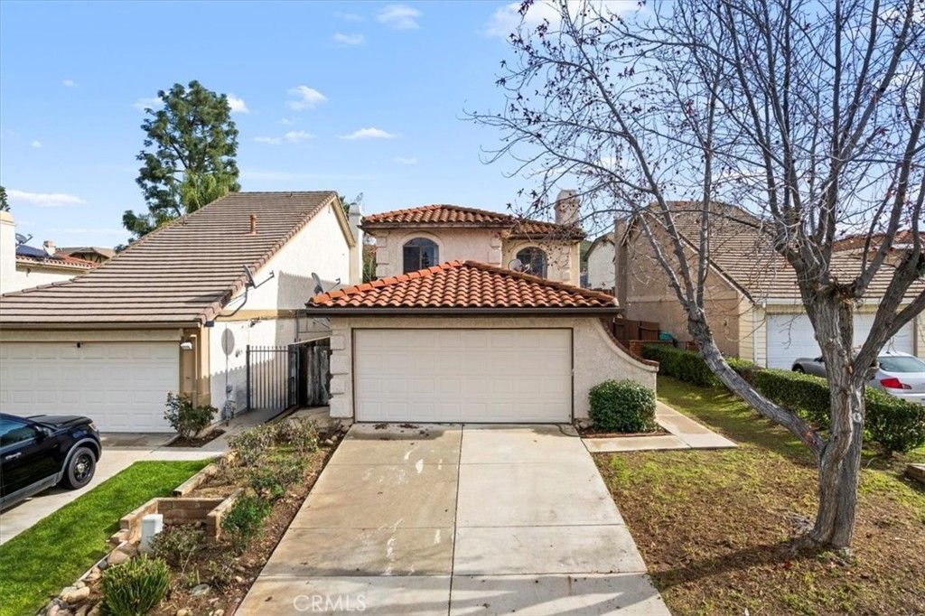 Photo of 832 Chelsea Court, Simi Valley, CA 93065 (MLS # SC25279609)