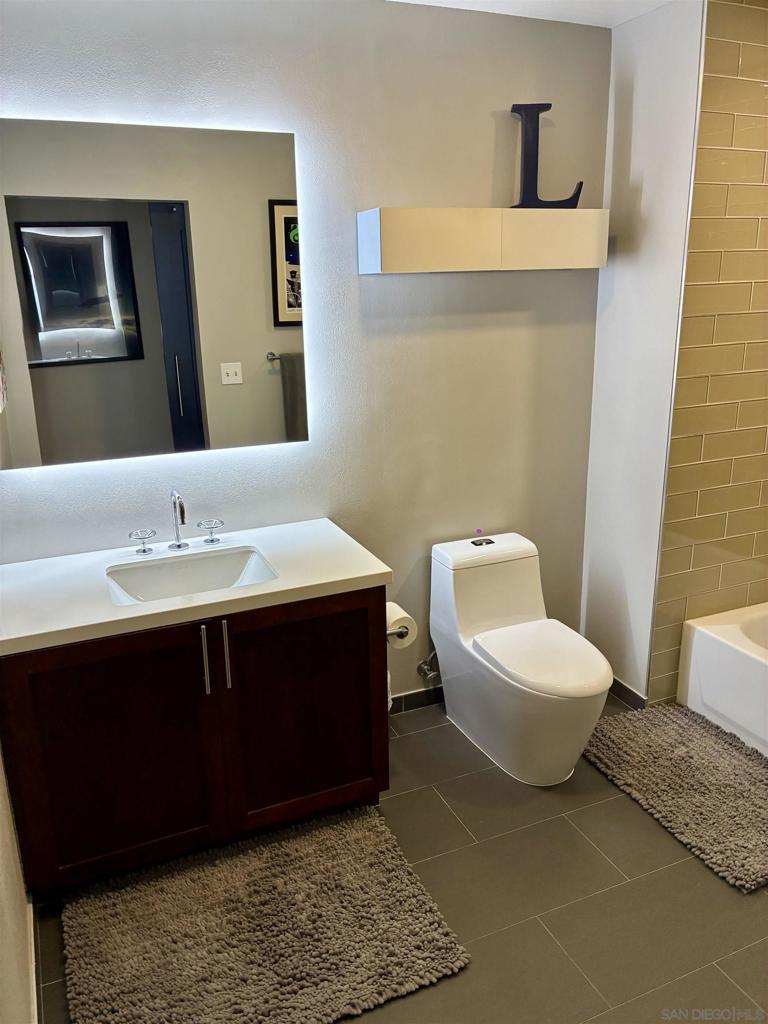 Downtown - Residential Lease