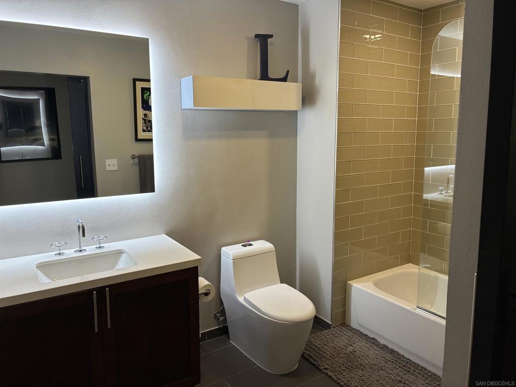 Downtown - Residential Lease