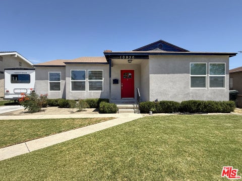 Photo of 10930 Crossdale Avenue, Downey, CA 90241 (MLS # 26864439)