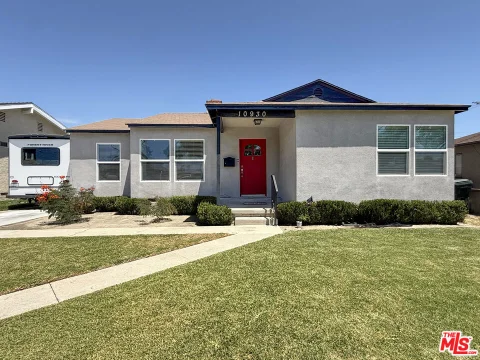 MLS: 26864439