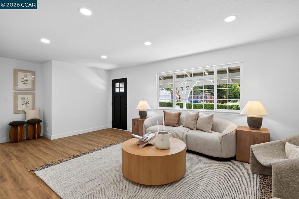 37 Alden Ct