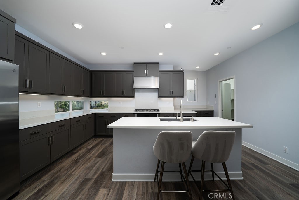 (OTHR)/Levity at Tustin Legacy - Residential Lease