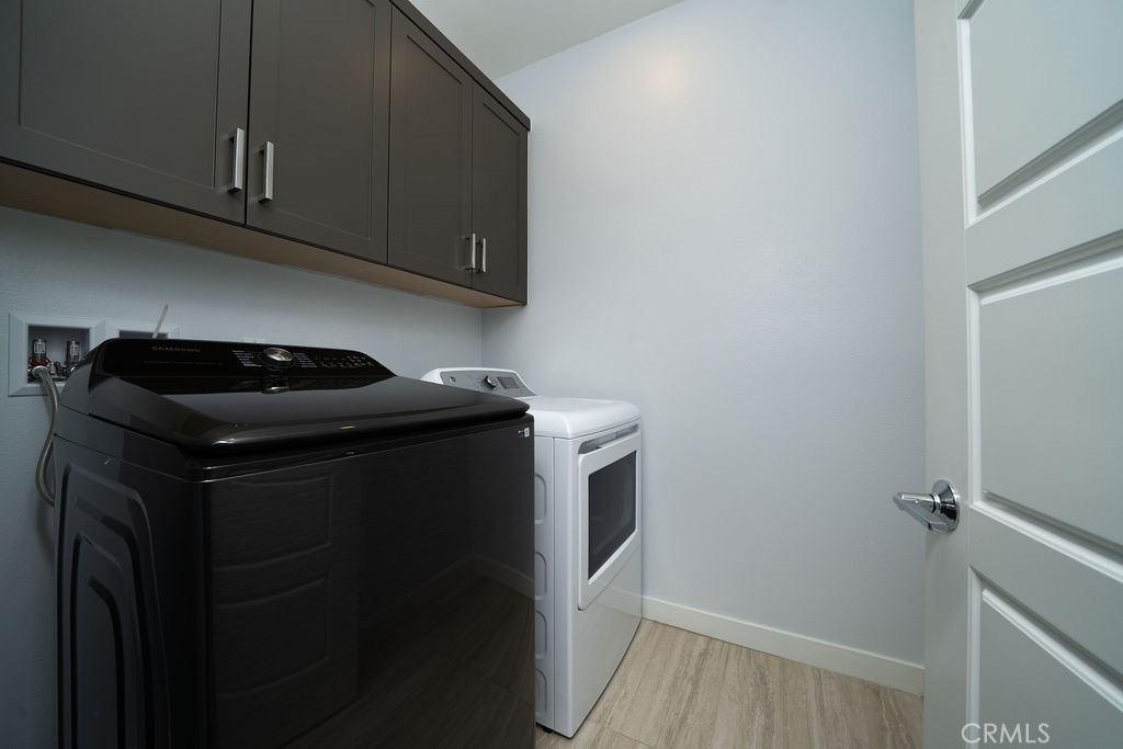 (OTHR)/Levity at Tustin Legacy - Residential Lease