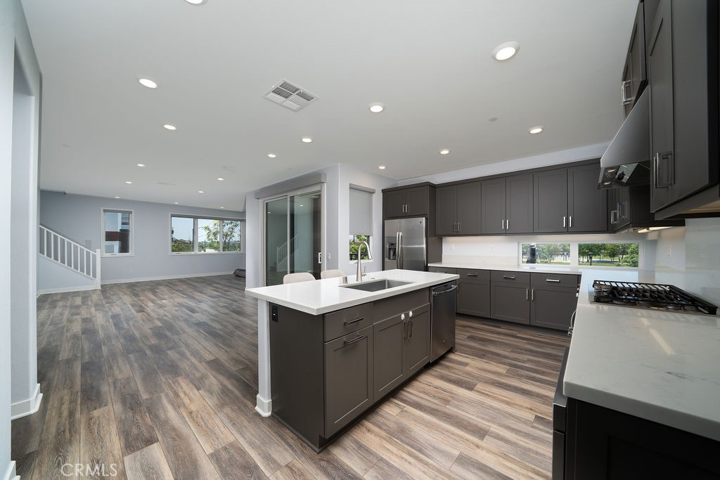 (OTHR)/Levity at Tustin Legacy - Residential Lease