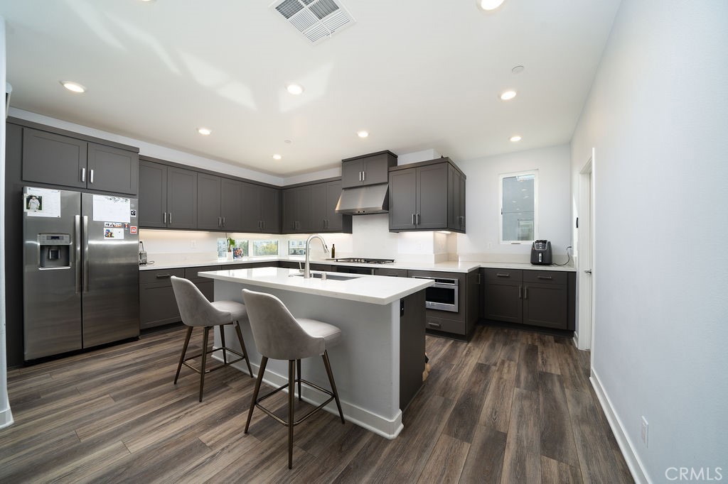 (OTHR)/Levity at Tustin Legacy - Residential Lease