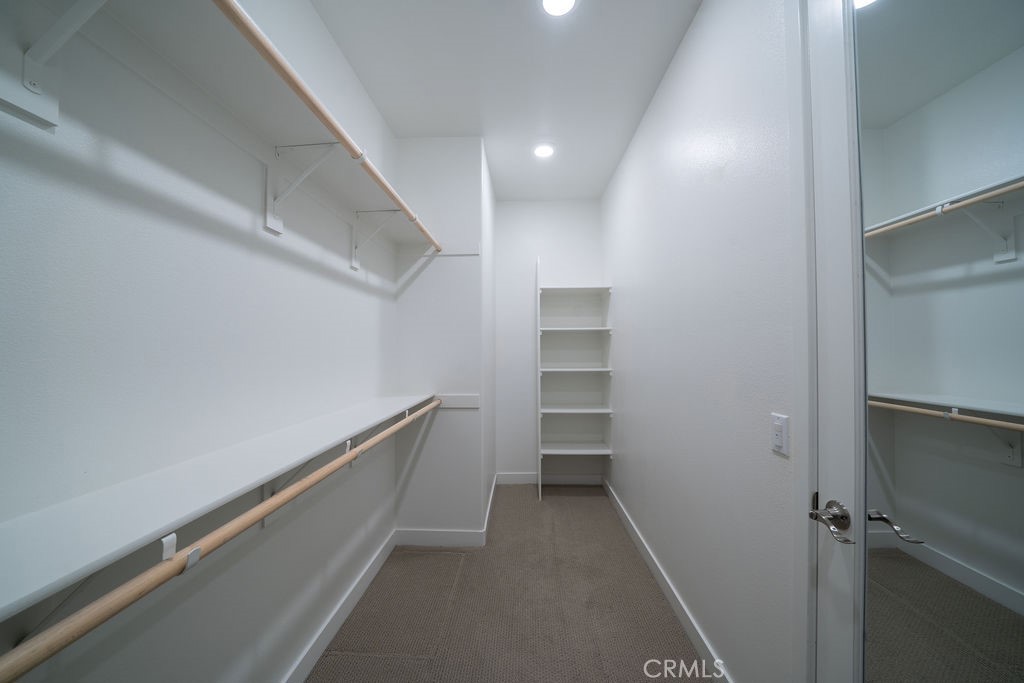 (OTHR)/Levity at Tustin Legacy - Residential Lease
