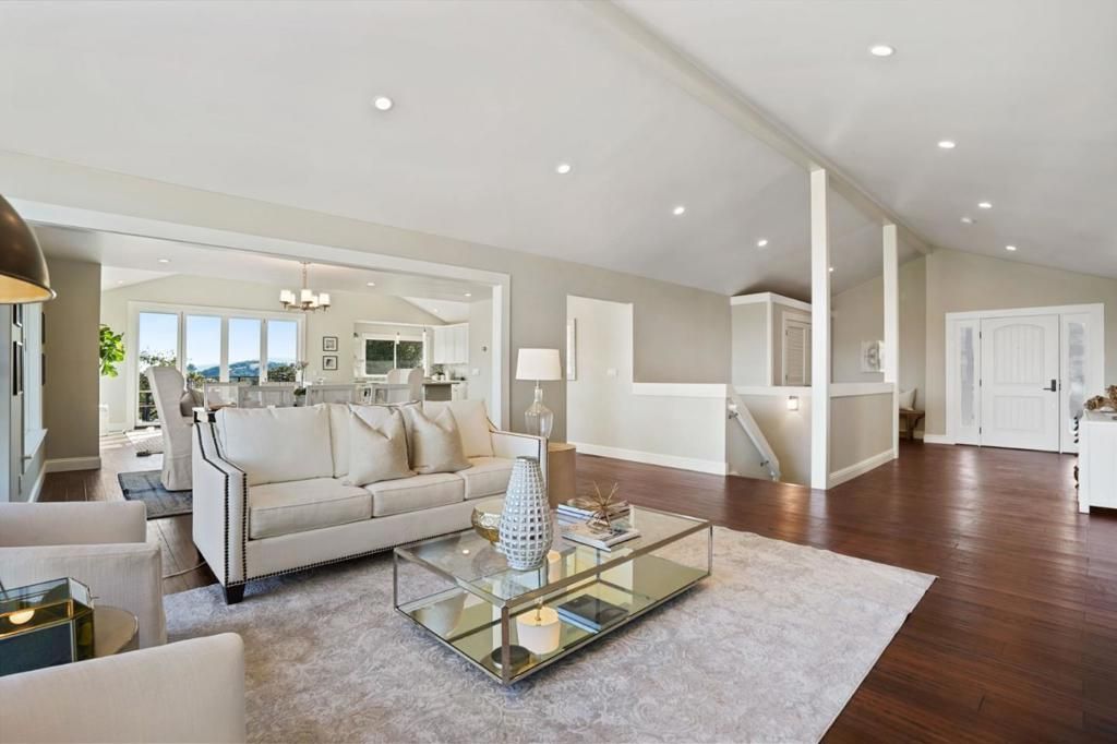 listing image 130725756929114387359