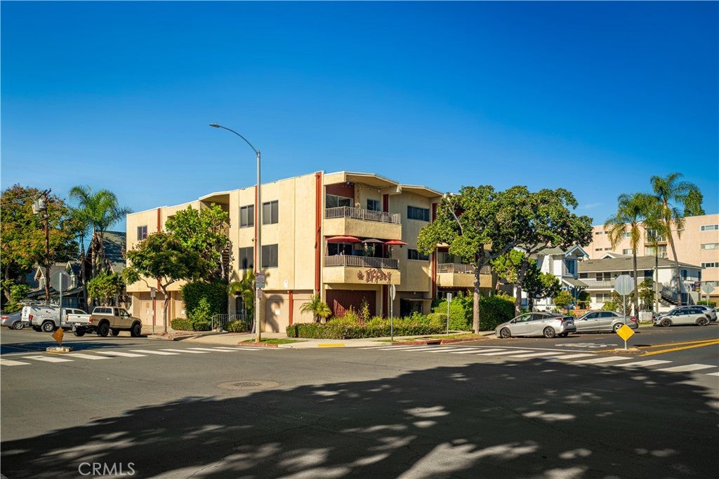 Photo of 401 W 5th Street #3B, Long Beach, CA 90802 (MLS # PW25276830)