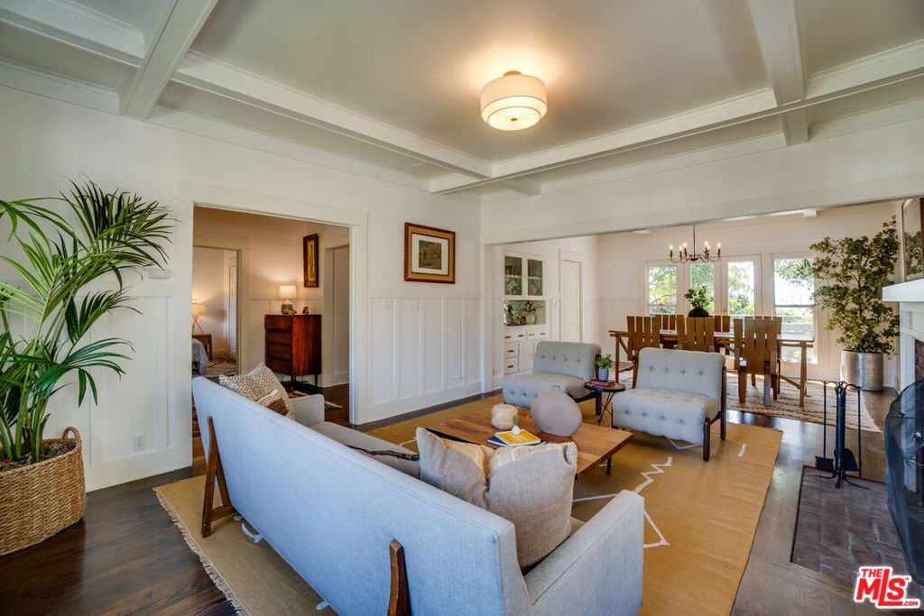 listing image 130729249553945733883