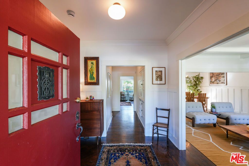 listing image 130724544465491777117