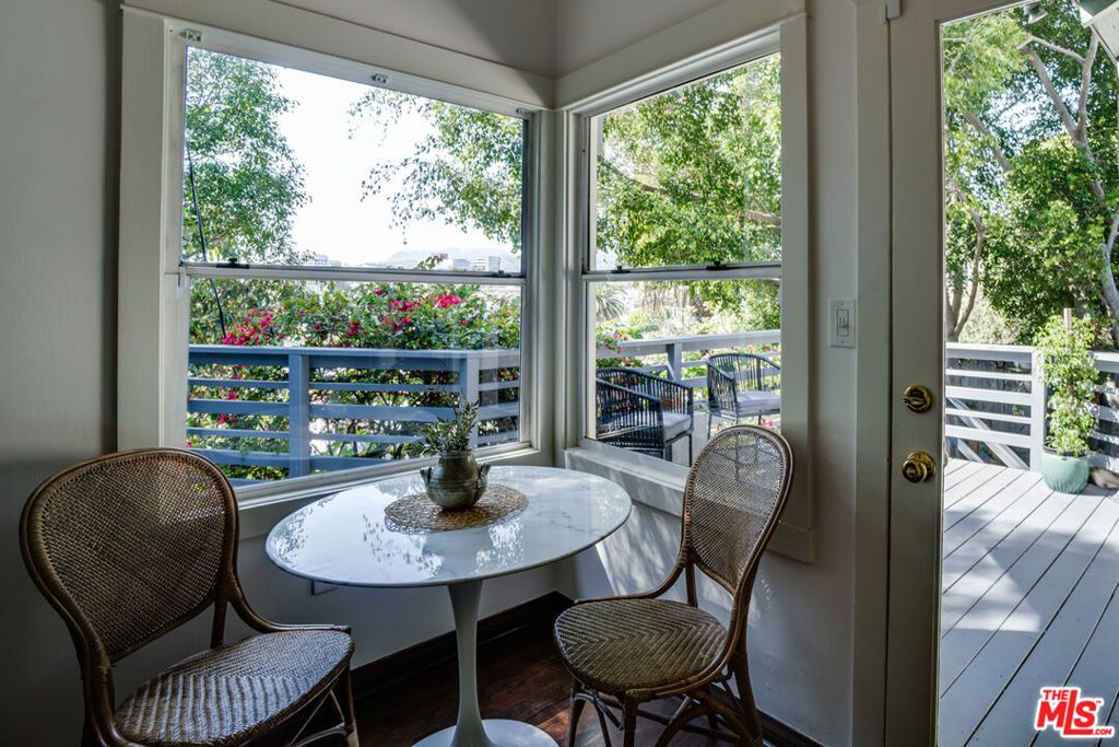 listing image 130726612996960521562