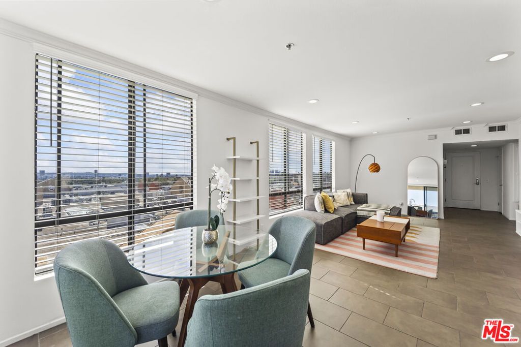 Photo of 7320 Hawthorn Avenue #401, Los Angeles, CA 90046 (MLS # 26655751)