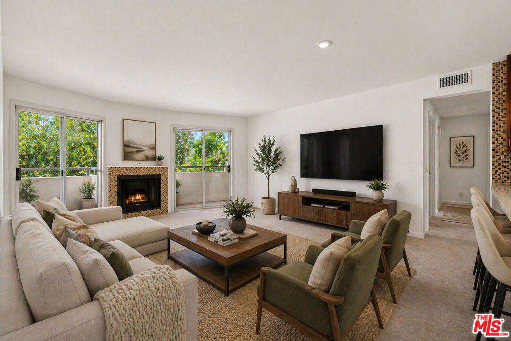 Photo of 4702 Fulton Avenue #202, Sherman Oaks, CA 91423 (MLS # 26870897)