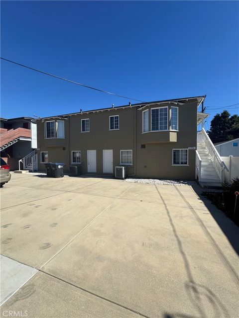 Photo of 1130 Spazier Ave #A, Glendale, CA 91201 (MLS # GD25244219) Photo of 1130 Spazier Ave #A, Glendale, CA 91201 (MLS # GD25244219)