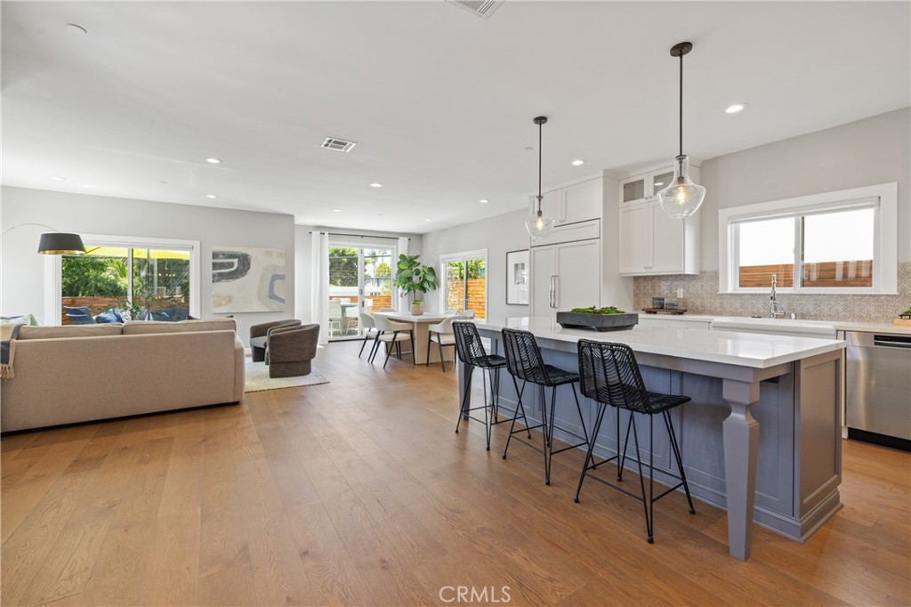 1703 S Ola Vista