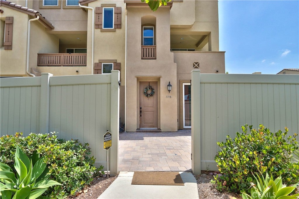 1718 San Francisco, San Diego CA 92154