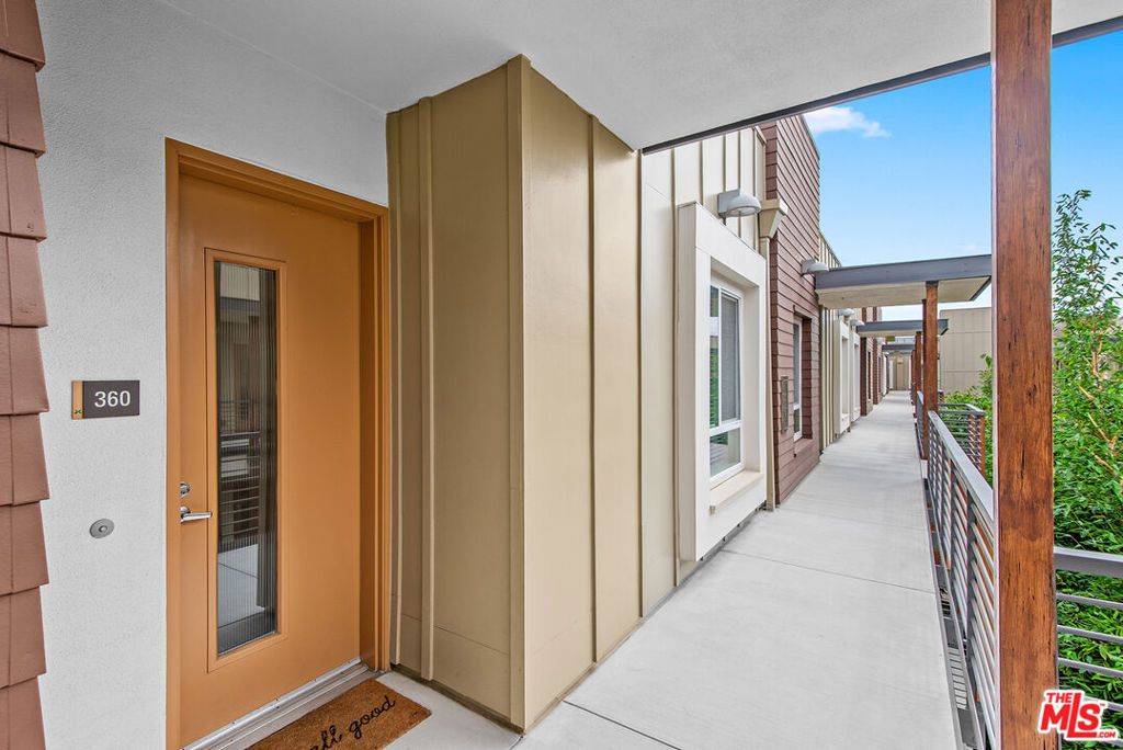 Photo of 12920 Runway Road #360, Los Angeles, CA 90094 (MLS # 25551461)