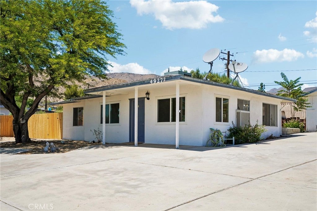 49272 Hibiscus Drive