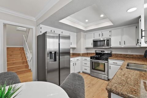 Photo of 14927 Condon Ave Ave #9, Lawndale, CA 90260 (MLS # 2600549SD)