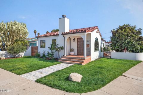 Photo of 622 South Evergreen Drive Drive, Ventura, CA 93003 (MLS # V1-33227)