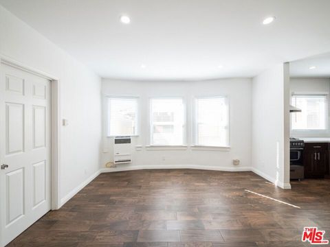 Photo of 40 Rose Avenue #6, Venice, CA 90291 (MLS # 26831461)