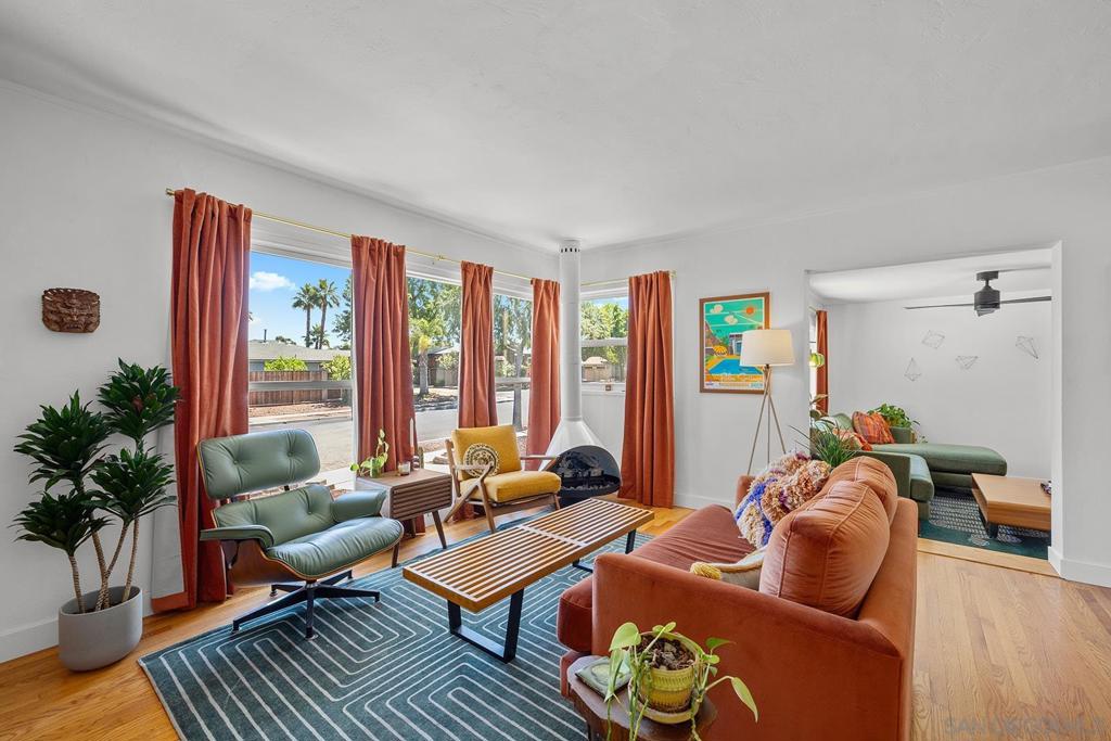 4036 Loma Alta Dr