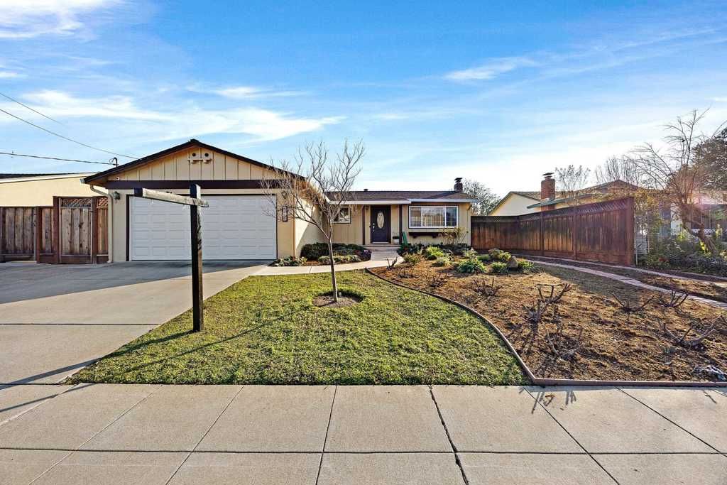 Photo of 1009 Lisbon Avenue Ave, Livermore, CA 94550 (MLS # 41122026)
