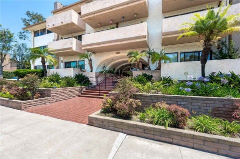 Photo of 12300 Montecito Rd, Seal Beach, CA 90740 (MLS # OC26153718)
