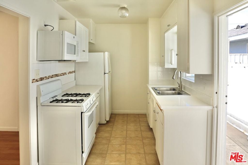 3849 Sawtelle Boulevard