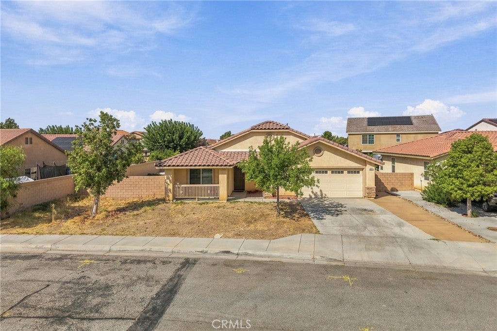 Photo of 2053 E Jenner Street, Lancaster, CA 93535 (MLS # SR26221390)