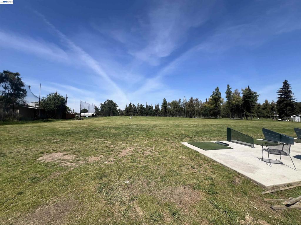 17051 Escalon Bellotta Rd