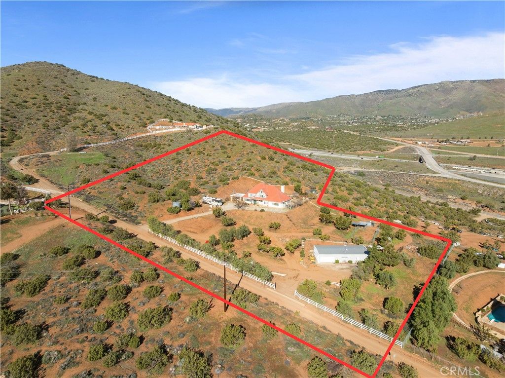 Photo of 5419 Clanfield St, Acton, CA 93510 (MLS # SR26003227)