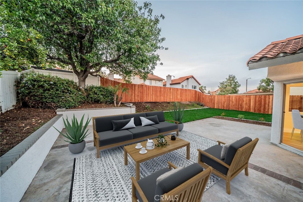 Coronita - Residential