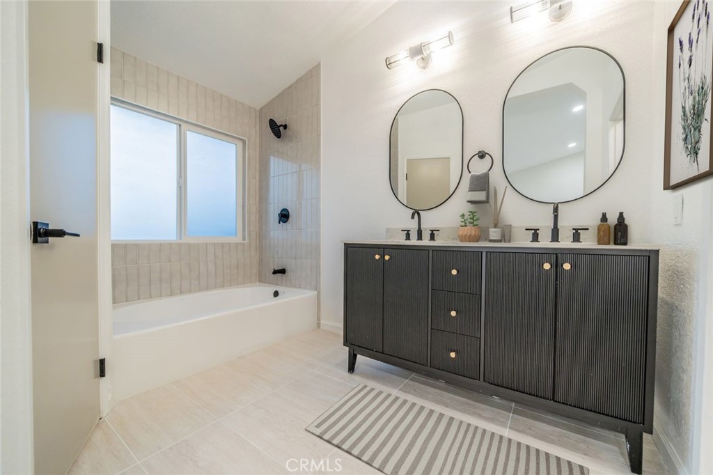 Coronita - Residential