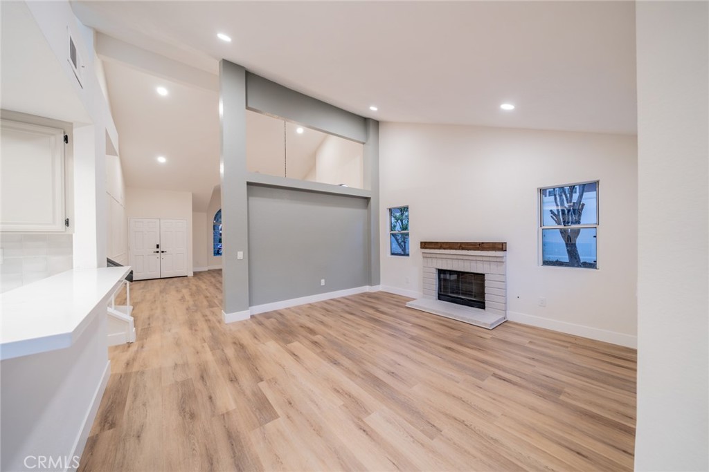 Coronita - Residential