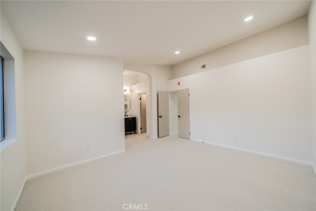 Coronita - Residential