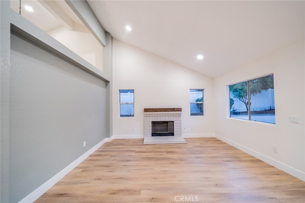 Coronita - Residential