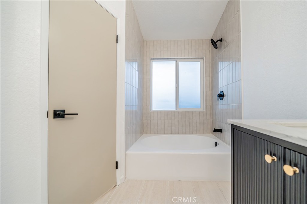 Coronita - Residential