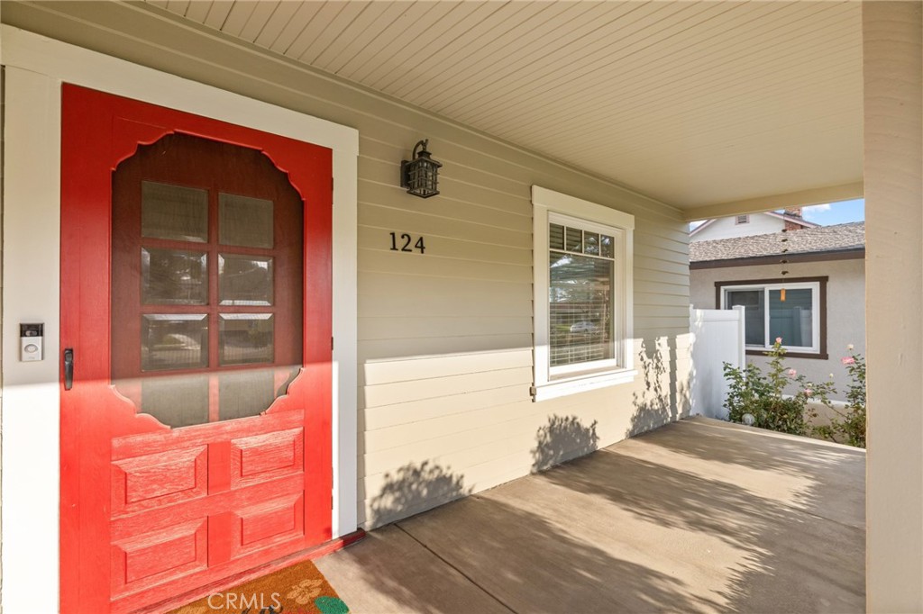 124 N Valencia Street