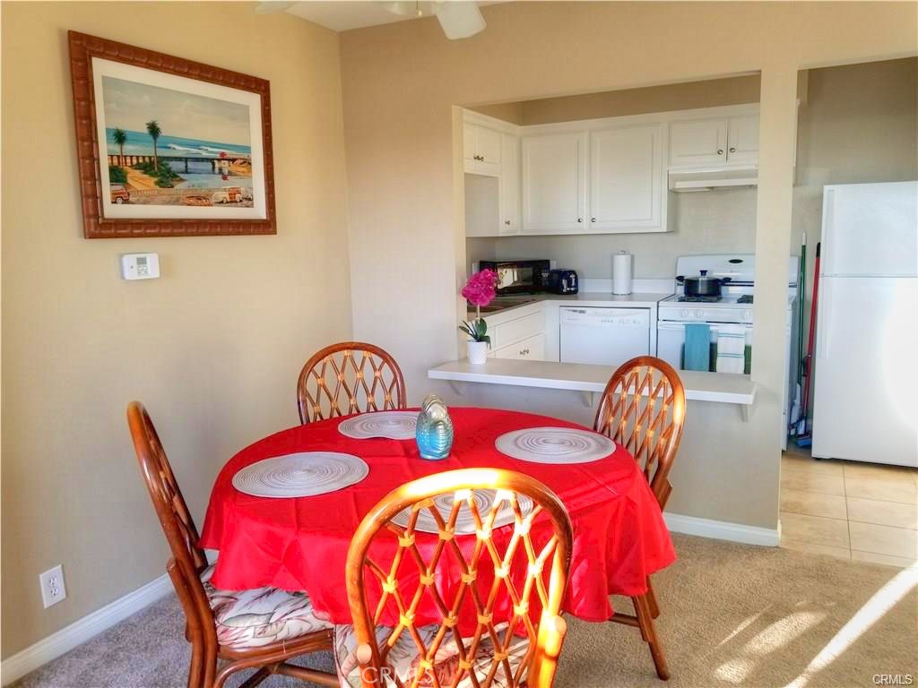 2617 Calle Del Comercio 6