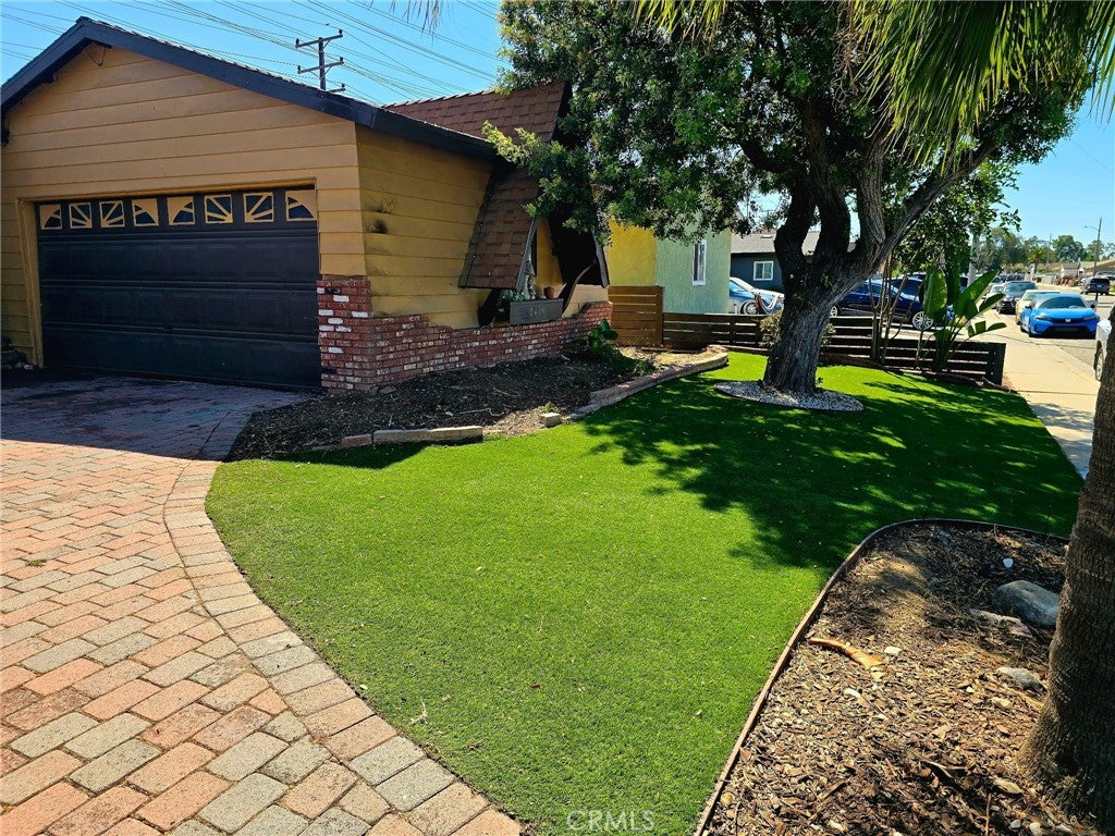 2634 W Billings ST, Compton CA 90220