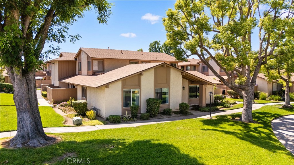 Beautiful Single-Story Home in Prime Hacienda Heights Location!
Welcome to this charming single-story home nestled in a peaceful, family-friendly community of Hacienda Heights! This 3-bedroom, 2-bathroom property sits in a prime interior location—no neighbors above or on either side, offering exceptional privacy. Enjoy serene views as the home faces a lush greenbelt and is just a 2-minute walk to the community pool and children’s pool.
The home features 3 good size bedrooms, 2 full bathrooms, a functional kitchen, dual-pane low-E windows, and a private patio perfect for relaxing or entertaining. This home includes a 2-car garage.
Conveniently located near 99 Ranch Market, with easy access to the 60, 10, 71, and 605 freeways, this home is also within walking distance to top-rated schools: Wilson High School (9/10), Cedarlane Middle School, and Wedgeworth Elementary (9/10).
Enjoy all that Hacienda Heights has to offer—just minutes from scenic parks, the renowned Hsi Lai Temple, Puente Hills Mall, shopping centers, Industry Hills & Hacienda Golf Clubs, and more.
HOA fee of $423/month, covering pool maintenance, landscaping, water, trash, and exterior building insurance. This is a must see!