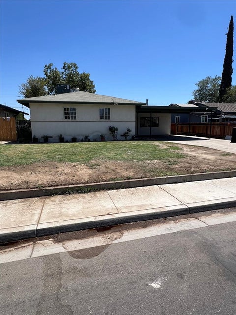 Photo of 3216 Laurel DR, Bakersfield, CA 93304 (MLS # PW26121069)