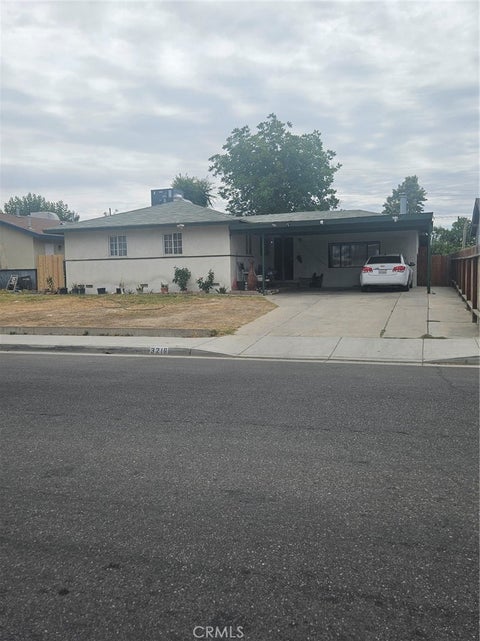 Photo of 3216 Laurel DR, Bakersfield, CA 93304 (MLS # PW26121069)